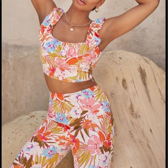 JustFab Pants - ruffle crop top & high waisted flared shirt palm beach floral 2 pc nwt